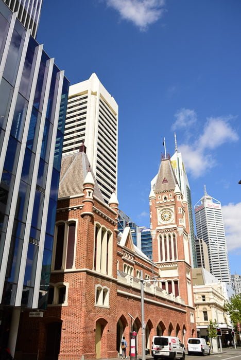 Perth Town Hall – standing proudly amongst the modern high rise buildings in Perth. Start location of Two Feet & a Heartbeat tours.